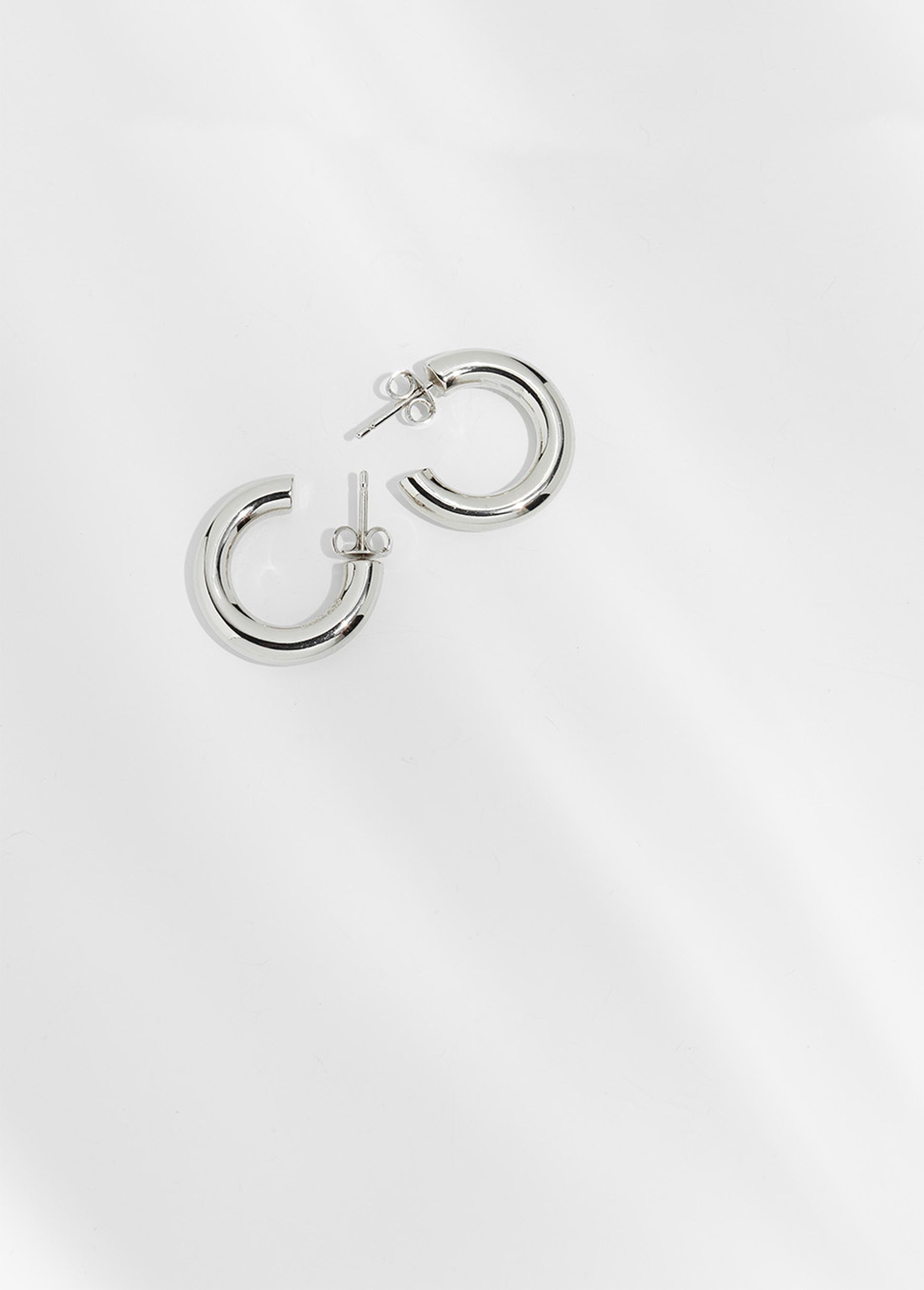 anna-sterling-silver-medallion-louise-damas-paris