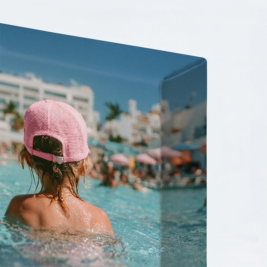 Leinwanddruck ohne Rahmen mit Urlaubsfoto im Wohnzimmer an der Wand