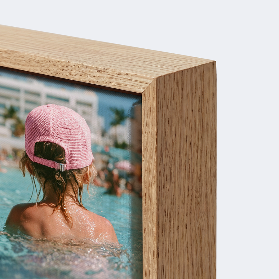Gerahmter Fotodruck mit Eichenholz-Rahmen – Detailansicht
