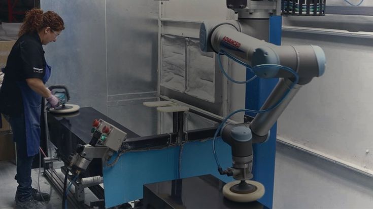Cobots na fabricação de eletrônicos