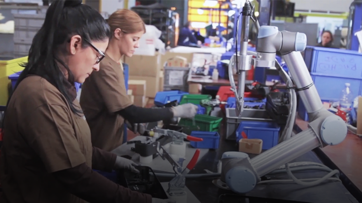 Uso de cobots para parafusamento