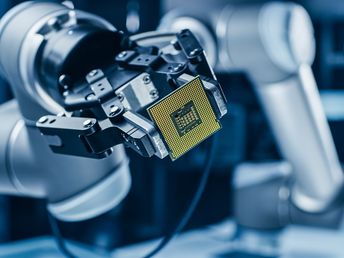 Robot cộng tác và ứng dụng trong những ngành công nghiệp mới