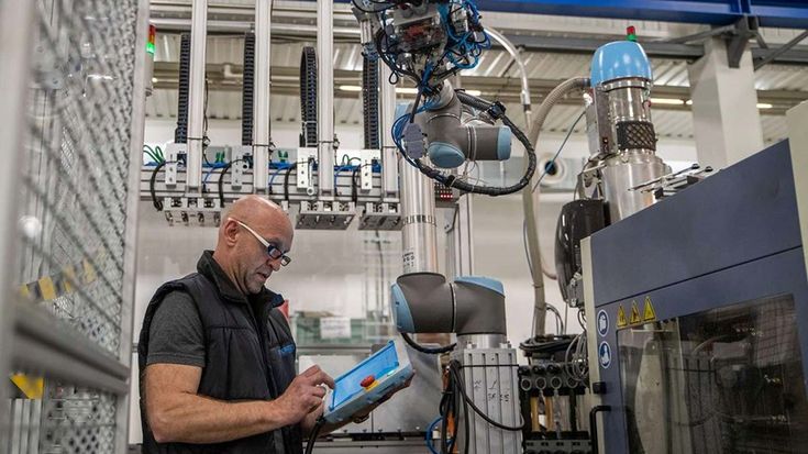 Cobots: a nova opção para a injeção plástica