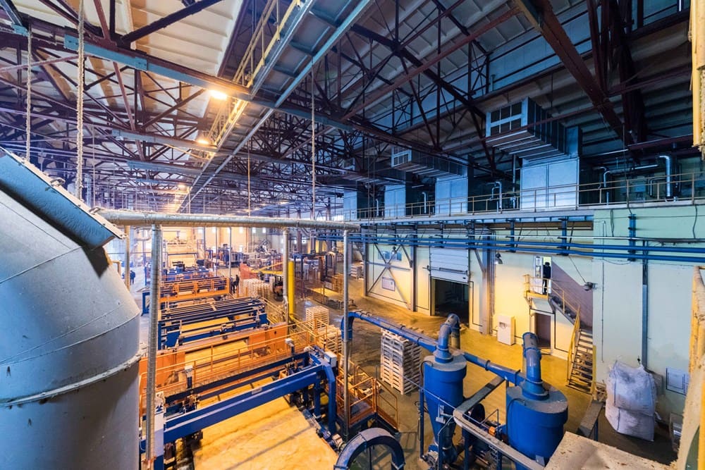 https://a.storyblok.com/f/169662/1000x667/c32e6e9259/planta-industrial.jpg