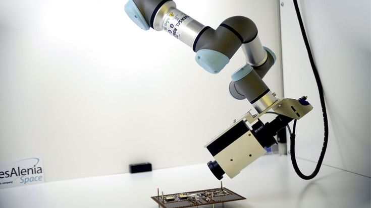 L'utilizzo dei cobot nel pick and place e assemblaggio elettronico