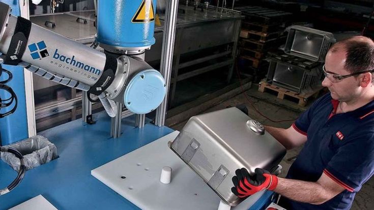 Indústria de móveis: características, dores e o uso de cobots nas aplicações