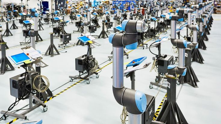 Universal Robots styrker robotdanmark med certificeringer