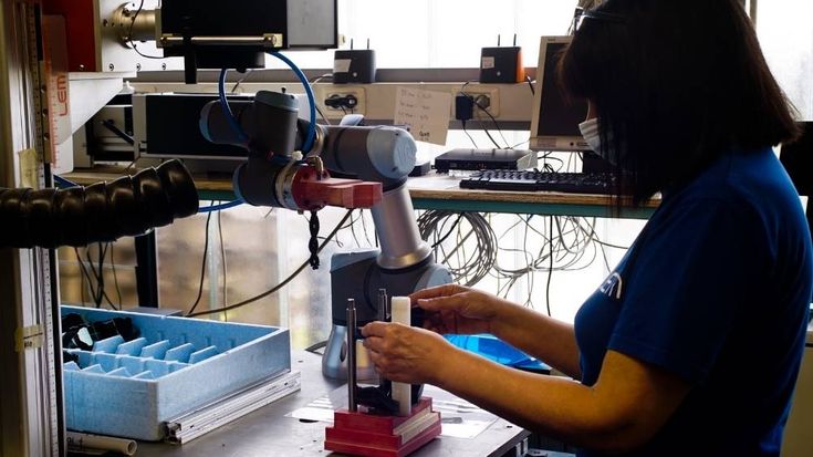 L'utilizzo dei robot collaborativi di piccola dimensione nelle PMI