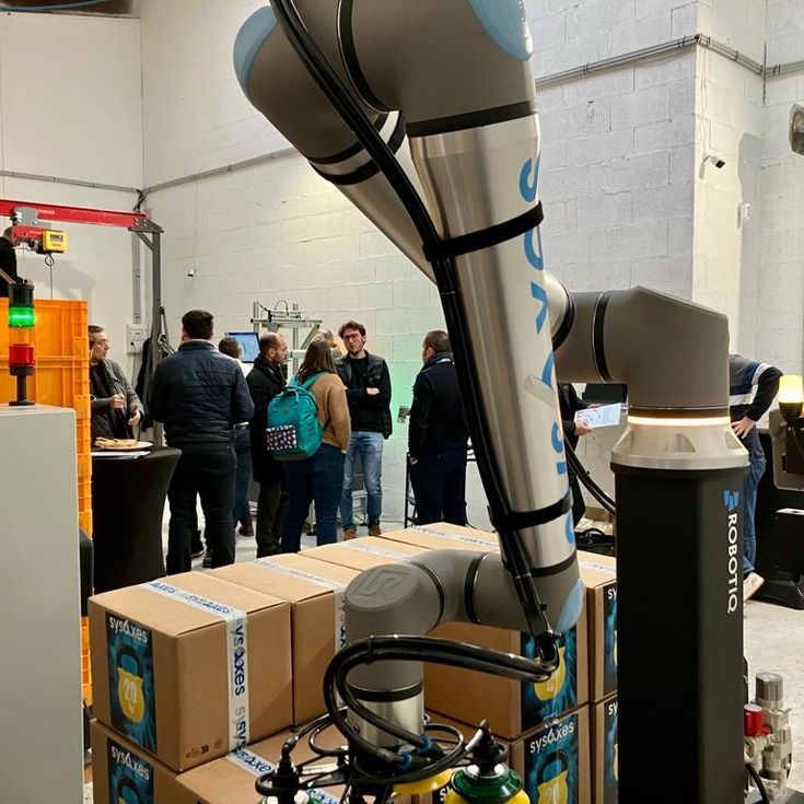 L'UR20 offre davantage de possibilités pour la palettisation, comme l'ont constaté les visiteurs de l'atelier.