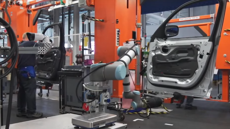 105 anni di catena di montaggio: da Ford alla robotica collaborativa