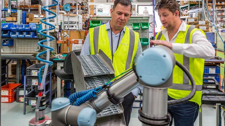 5 Collaborative Robots Myths Debunked - Universal Robots