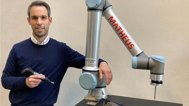 Geschäftsführer Matthias Weinandy sieht die Cobots von Universal Robots als optimale Ergänzung des Portfolios