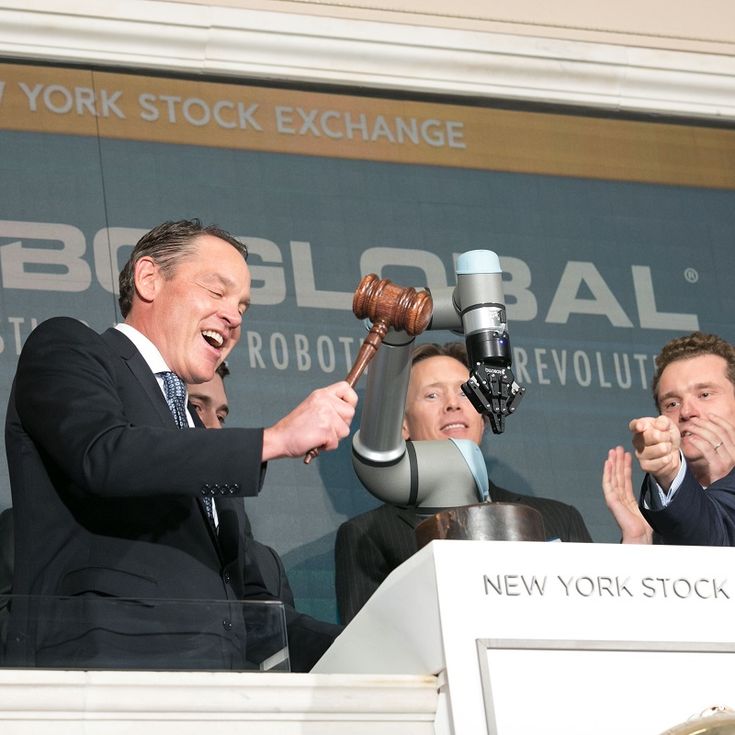 UR läutet die Schlussglocke am New York Stock Exchange