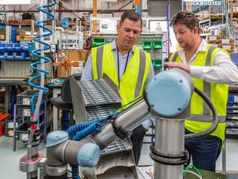 ECCO PERCHÈ LA TUA PRODUZIONE AUMENTERÀ GRAZIE AI COBOT