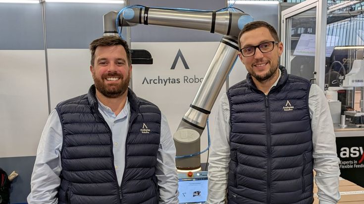 Matthieu Luchilo et Stéphane Lasserrade d'Archytas Robotics