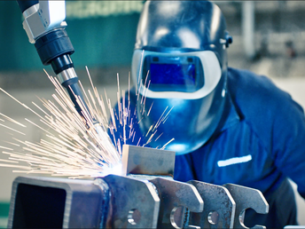 Welcome To The Matrix:  Global Competence Centers for Key Applications