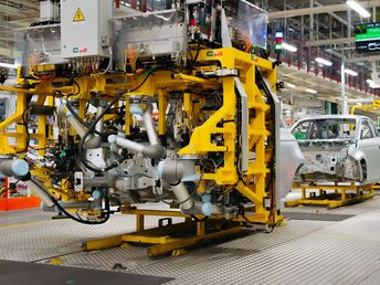 産業用ロボットとは？定義や種類、特別教育の必要性など徹底解説