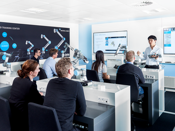 Robot collaborativi e formazione: come facilitano il reskilling degli operatori