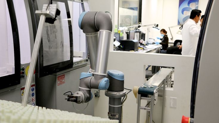 机械手臂灵活缩短精细作业用时,实现节能减排