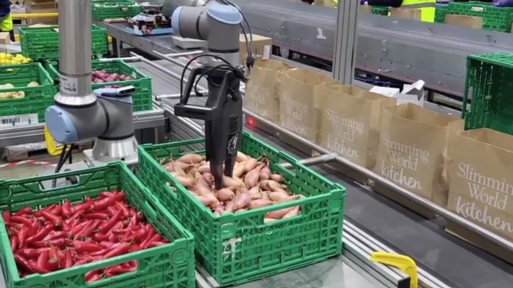 tht robotics at conveyor belt