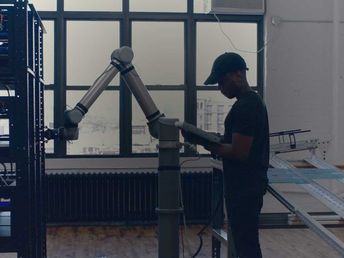 Voodoo Manufacturing triples 3D printing production with collaborative robots