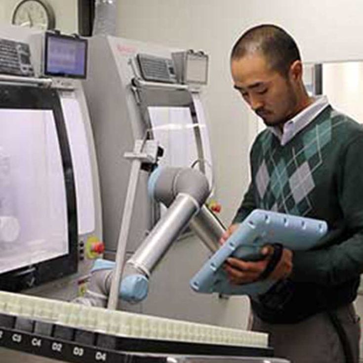 Universal Robots은 2월에 협동 로봇 시스템의 안전에 관한 새로운 ISO/TS 15066 가이드라인을 적용했습니다.