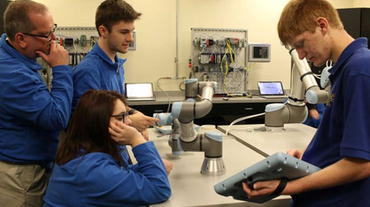 Cobots are shaping the education industry by giving students the opportunity to learn about robotics first hand.