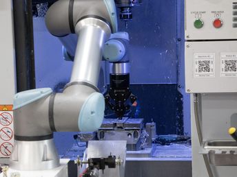 CNC robot: How a Cobot Controls Entire CNC Machining Cell at Go Fast Campers