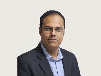 Dr Vinayak Prabhu