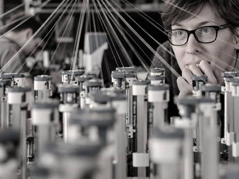 Allonic - MK2 biomimetikus robotkéz: