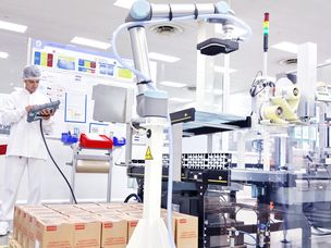 Collaborative Robots in Medical Device Manufacturing