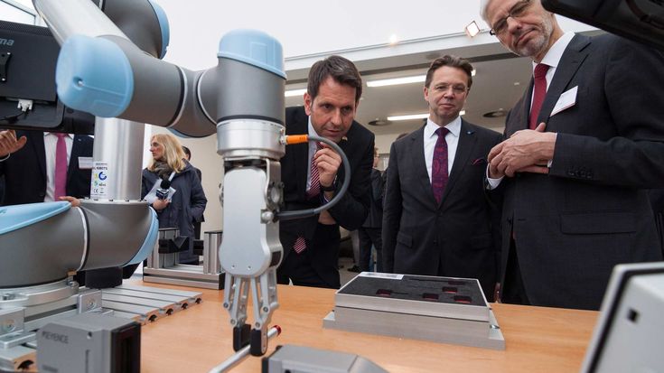 Hannover Messe 2018: Hello Robot, nice to meet you