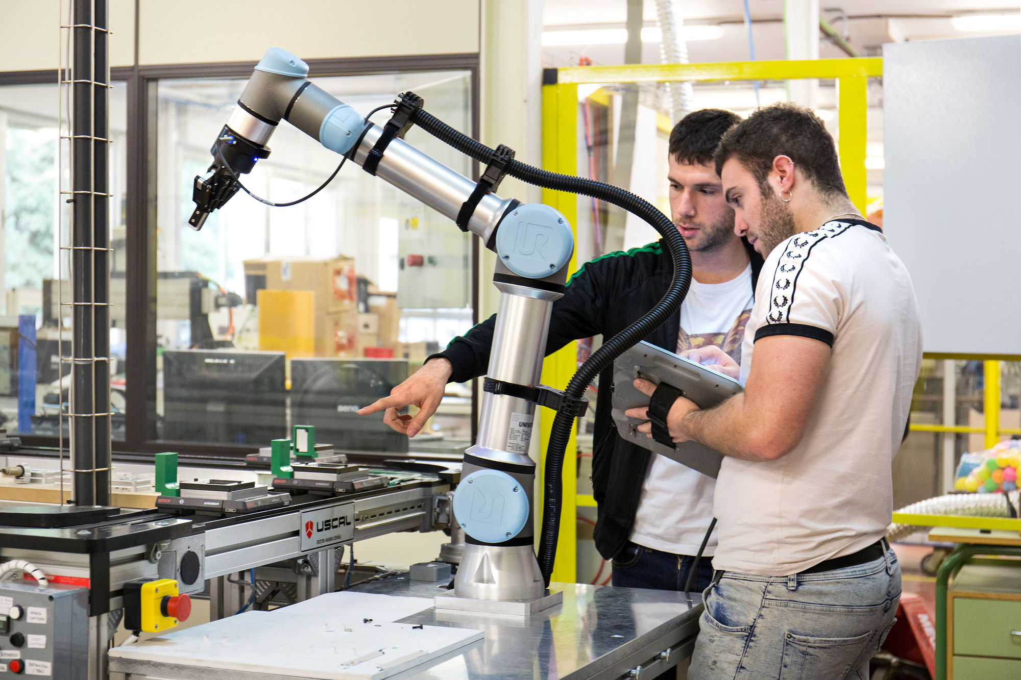 Supporting Ramtec in America as the most comprehensive robotics training facility.
