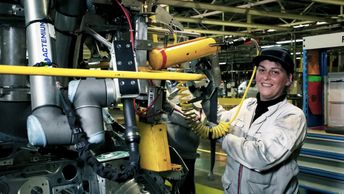 Je me suis très bien habituée à l’arrivée du robot. C’est simple, aujourd’hui, on l’appelle Junior !