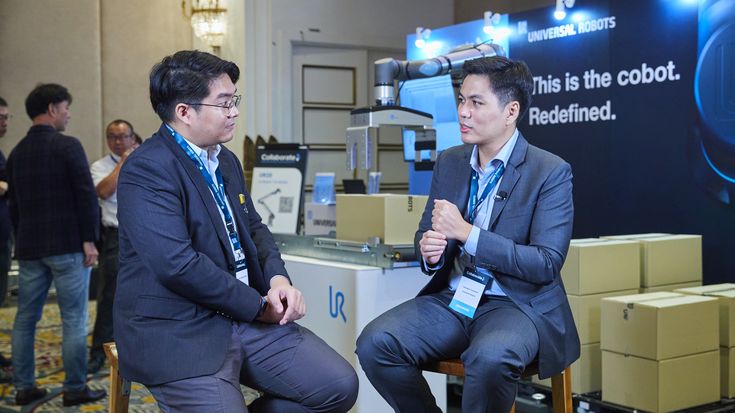 Intelligence to Impact: Scaling Physical AI from Lab to Factory
This closed-door roundtable brings together 10 CXO-level startup founders and leaders working in robotics, Physical AI, and automation.