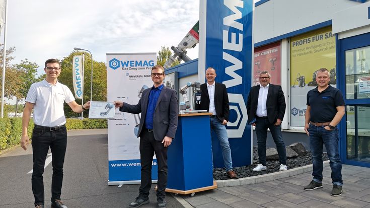 Zertifikatsübergabe an WEMAG&nbsp;(v.l.n.r.: Alexander Kemler (UR), Christopher Schaus, Uli Burkardt, Markus Otterbein, Alexander Bug)