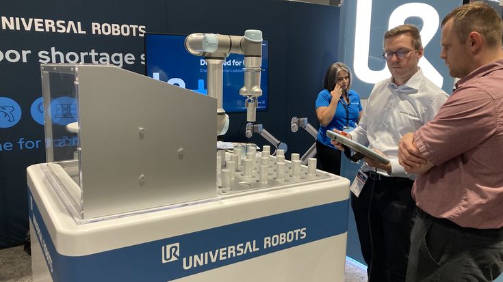 Desarrollo de robots colaborativos orientado al cliente | UR