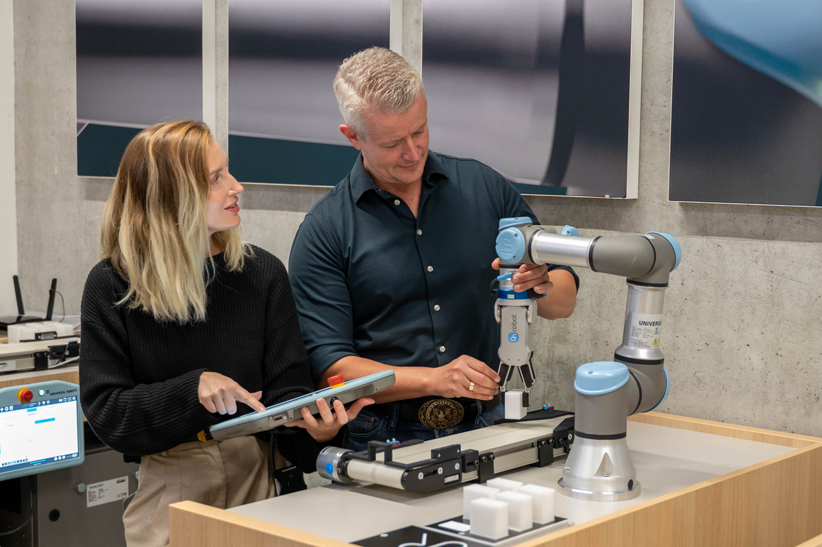 Training session with Universal Robots cobots at Universal Robots headquarters