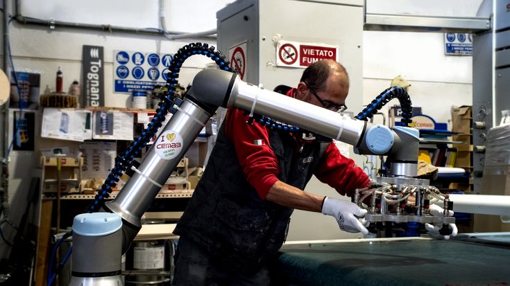 Scopri i vantaggi dell'automazione robotica per la tua azienda