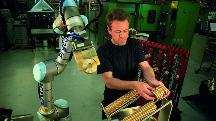 Scopri come utilizzare la robotica collaborativa per nelle PMI