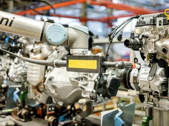 Automotive Camshaft Assembly