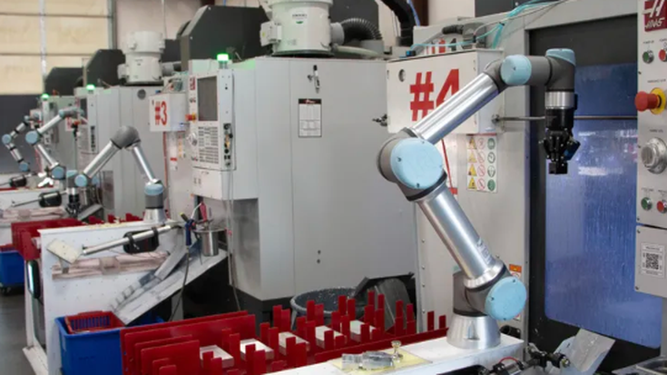 alimentación de máquinas con cobots