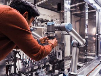 Universal Robots Pricing: Complete Cost Breakdown & Budgeting Guide