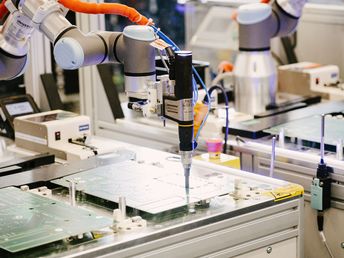 Flex and Teradyne Robotics expand partnership to scale intelligent automation across global manufacturing 