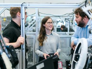 How vehicle manufacturers are embracing collaborative robots to drive operational efficiency
