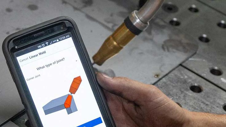 Hirebotics mobilapp och mjukvara gör det enkelt att använda BotX svetsrobot, som baseras på Universal Robots cobotmodell UR10e.