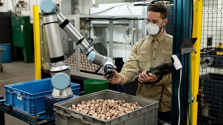 differenza tra automazione e meccanizzazione Univeral Robots