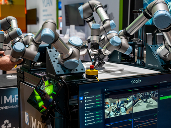 Testare l’IA fisica agentica sui cobot UR