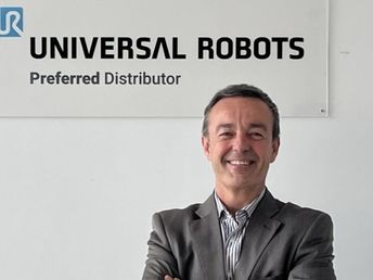 Víctor Pavón (Robotplus): “Los sistemas de visión para el reconocimiento de geometrías y las pinzas para la clasificación automática han ayudado al auge de los cobots en packaging”