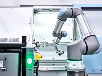 UNIVERSAL ROBOTS PRESENTA UR30